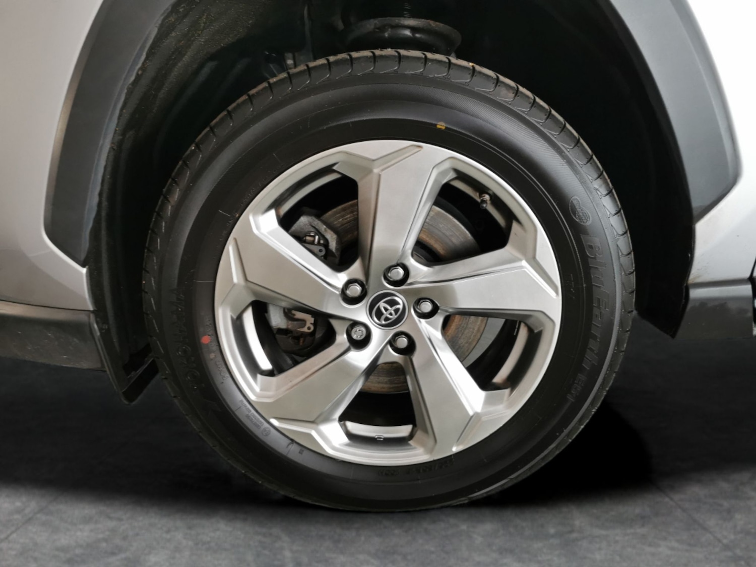 Used Toyota RAV4 2019 for sale - 77178610: Photo 23