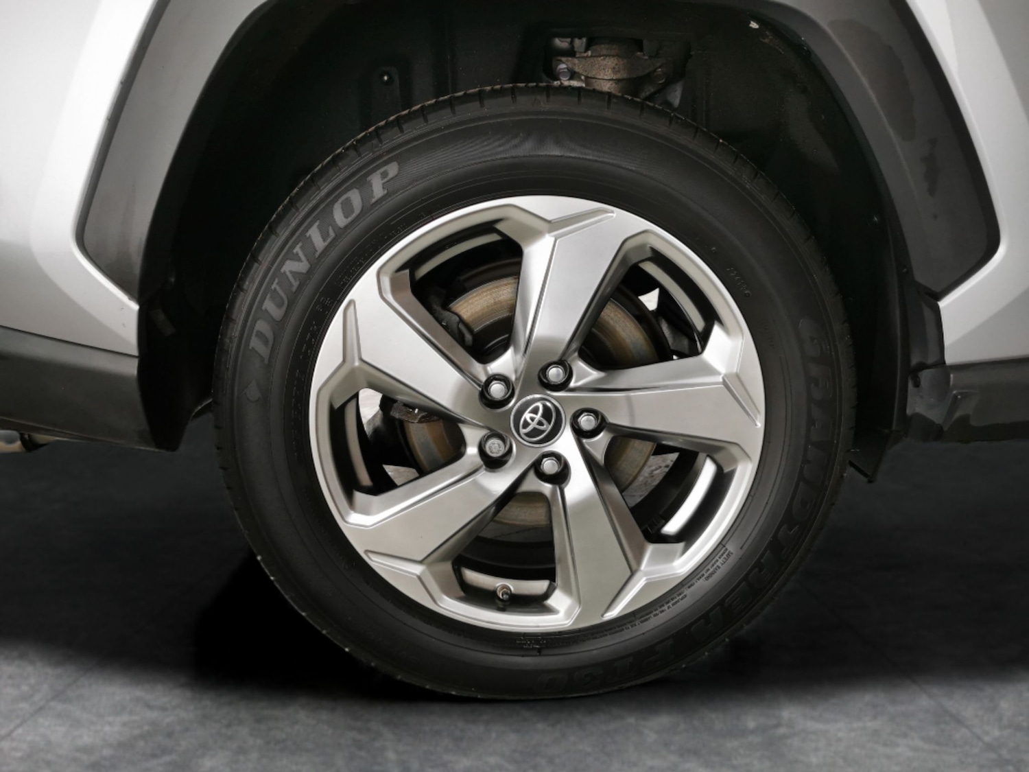 Used Toyota RAV4 2019 for sale - 77178610: Photo 25