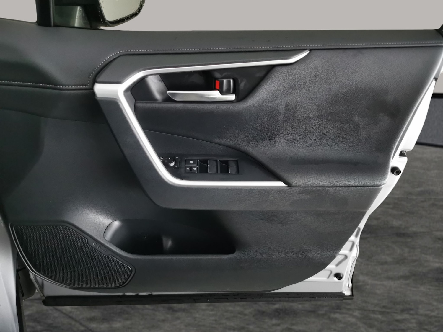 Used Toyota RAV4 2019 for sale - 77178610: Photo 30