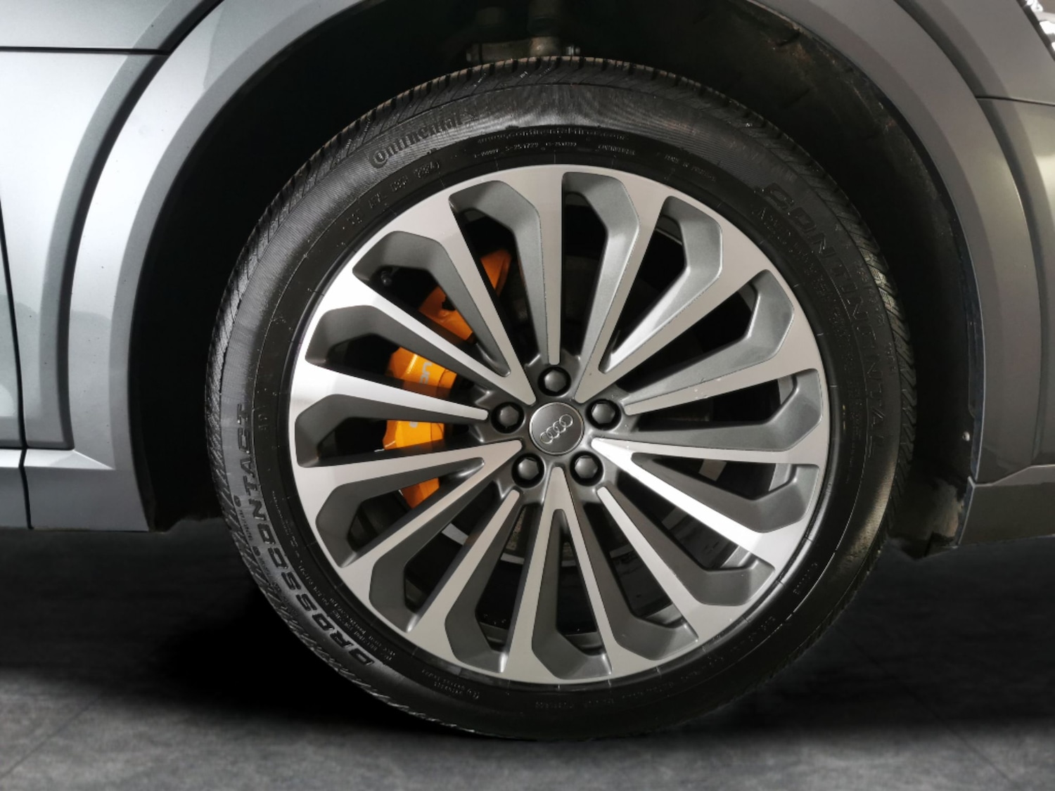 Used Audi e-tron 2020 for sale - 77013294: Photo 31