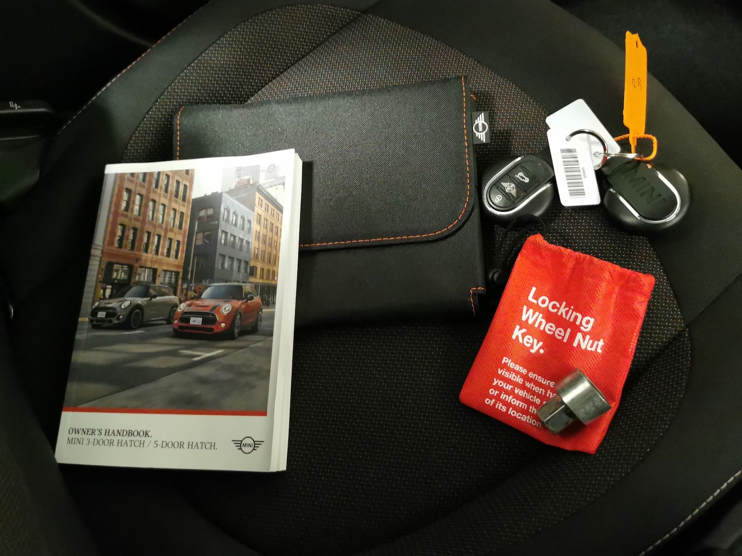 Used MINI Hatch 2020 for sale - 76831385: Photo 29