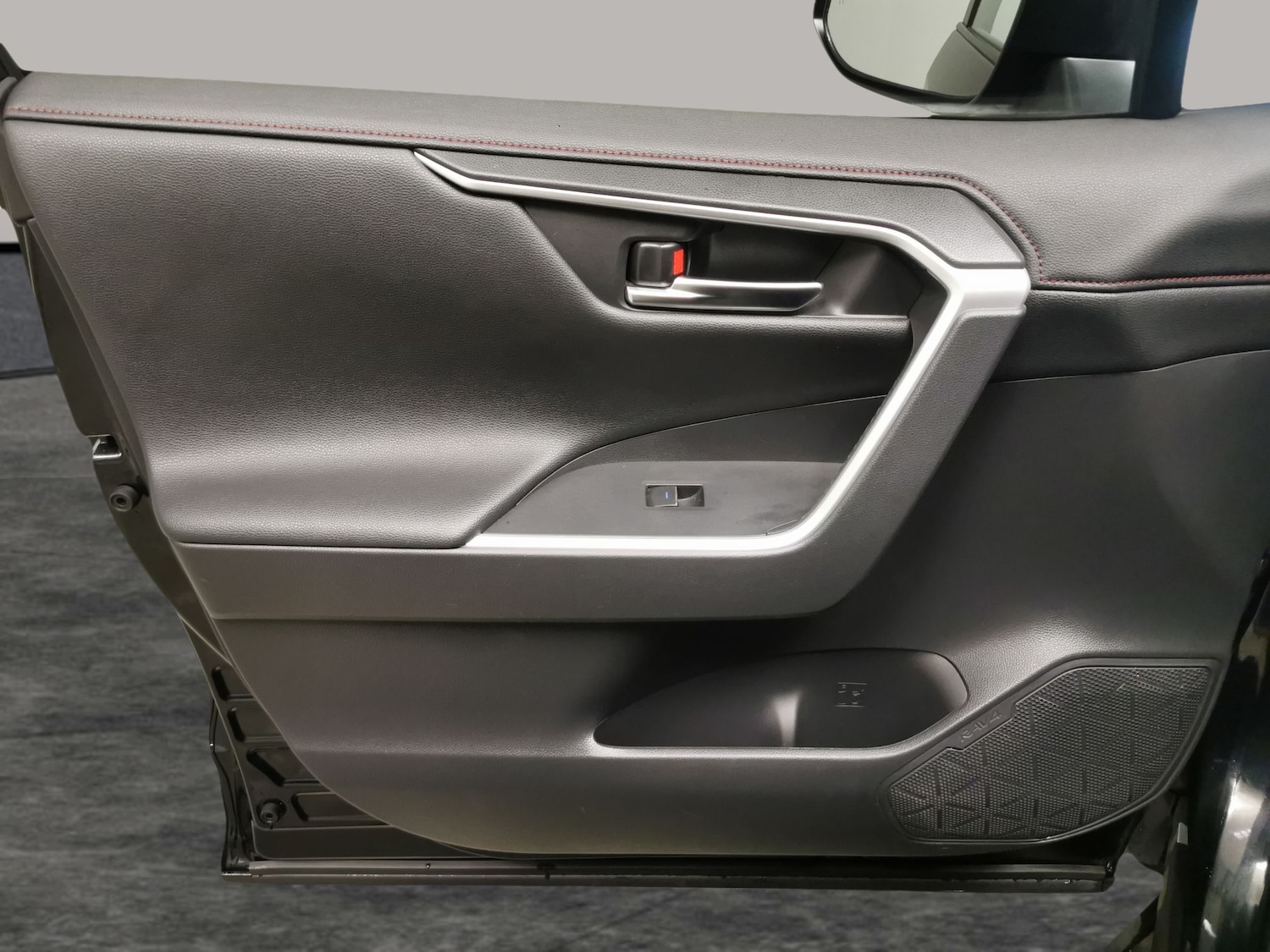 Used Toyota RAV4 2022 for sale - 77225585: Photo 28