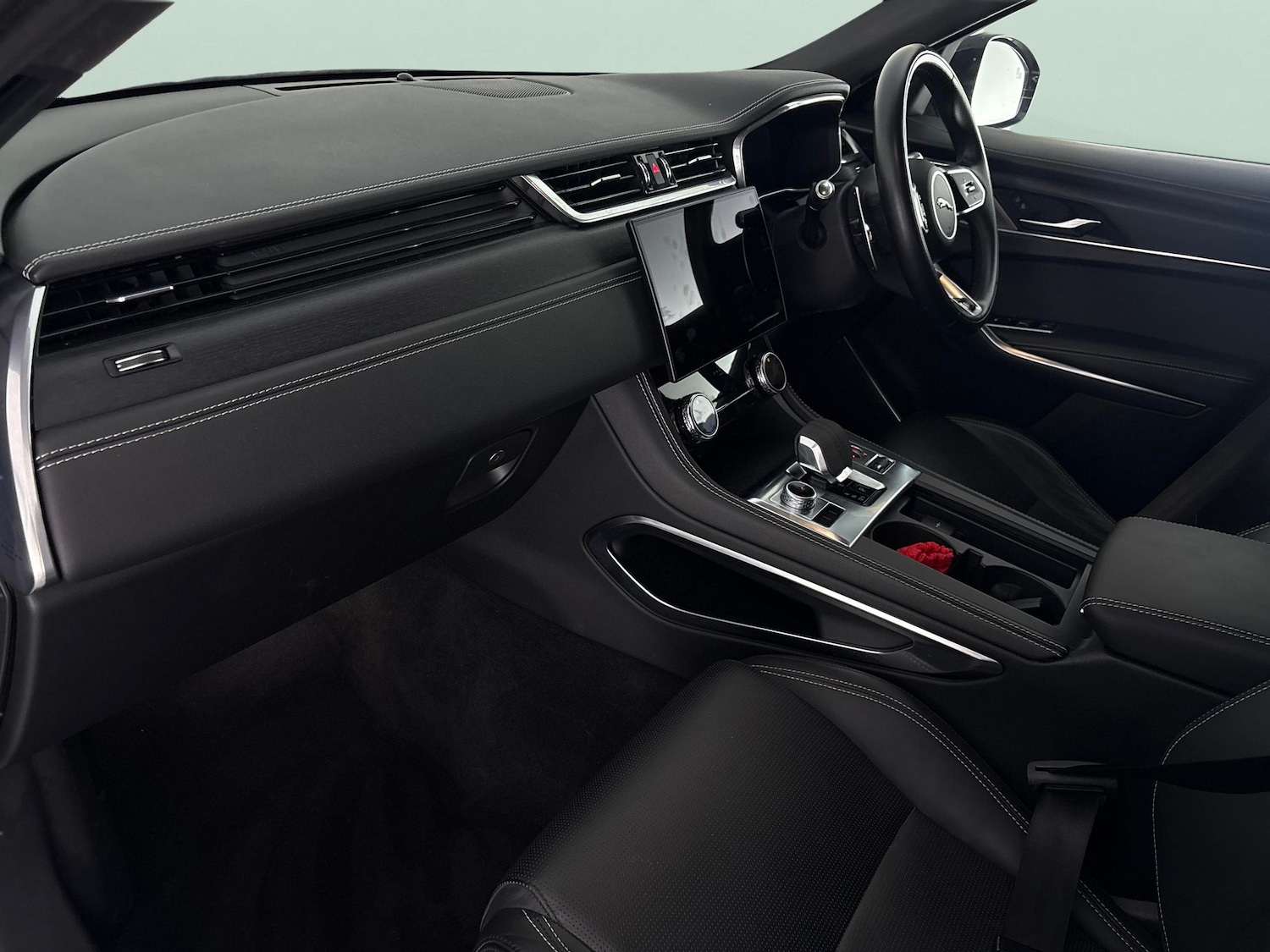 Used Jaguar F-Pace 2021 for sale - 77104430: Photo 4