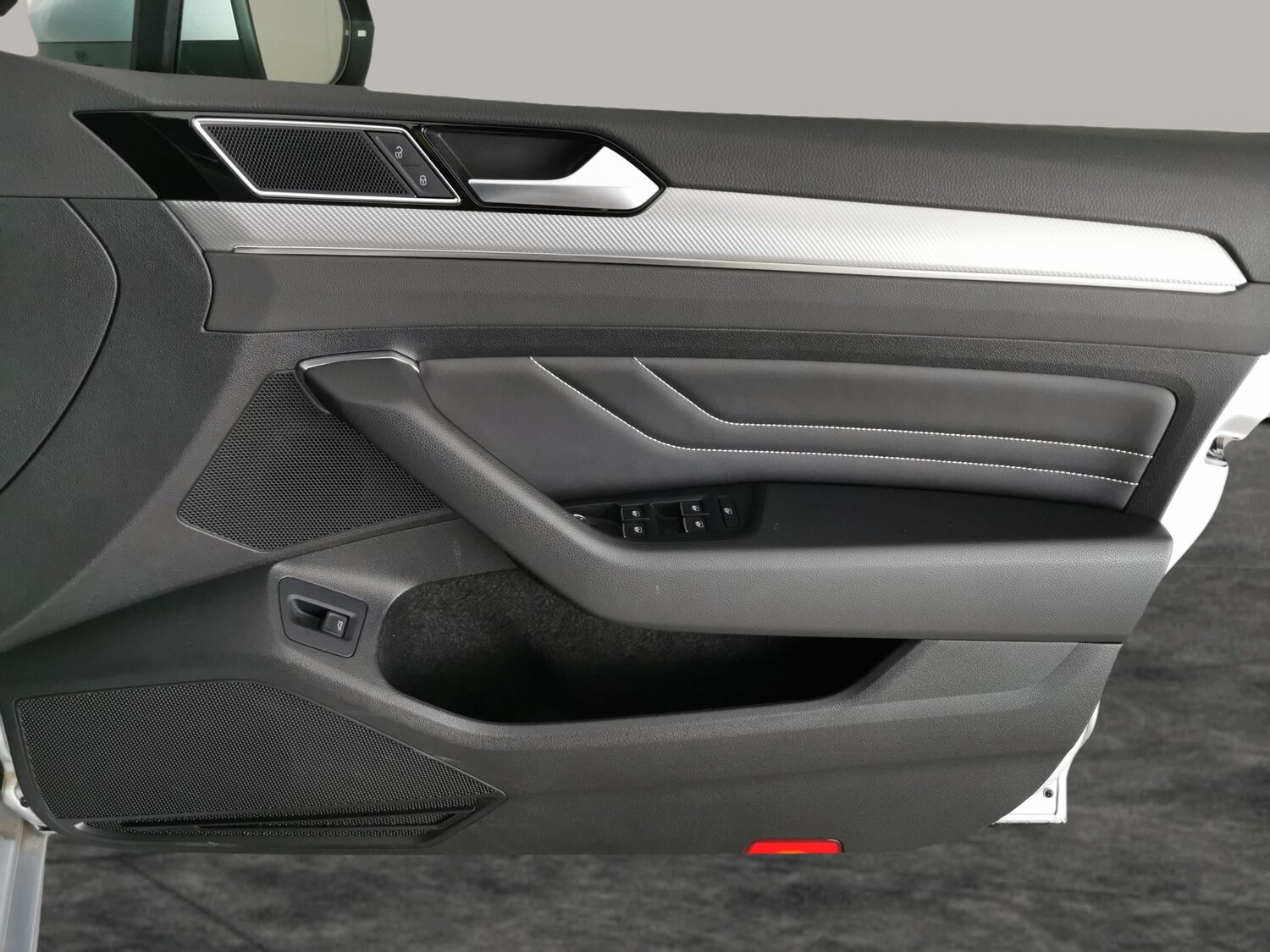 Used Volkswagen Passat 2023 for sale - 77568181: Photo 32