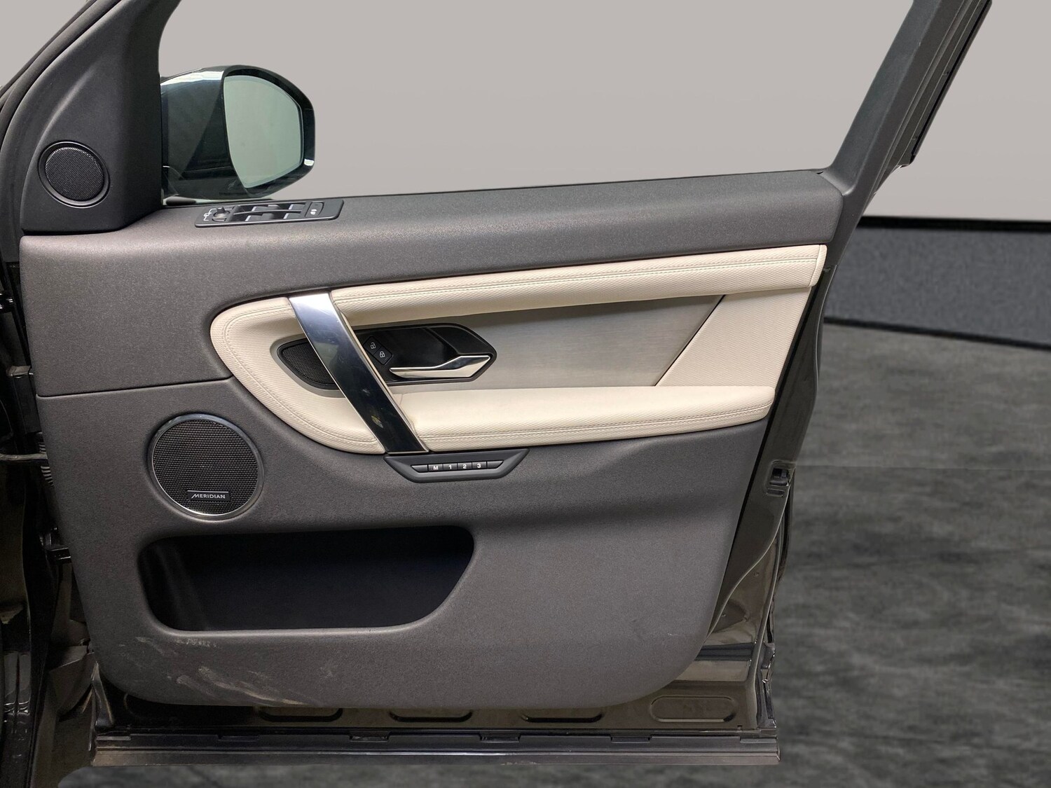 Used Land Rover Discovery Sport 2024 for sale - 78207264: Photo 33