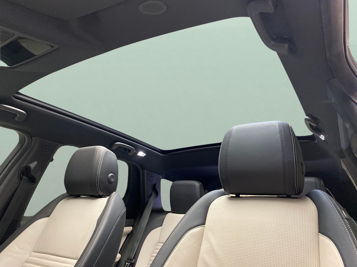 Used Land Rover Discovery Sport 2024 for sale - 78207264: Photo 5