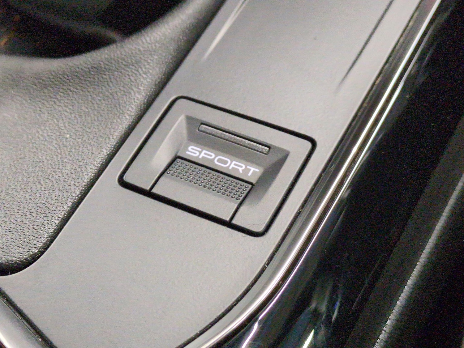 Used Peugeot 3008 2018 for sale - 77591689: Photo 17