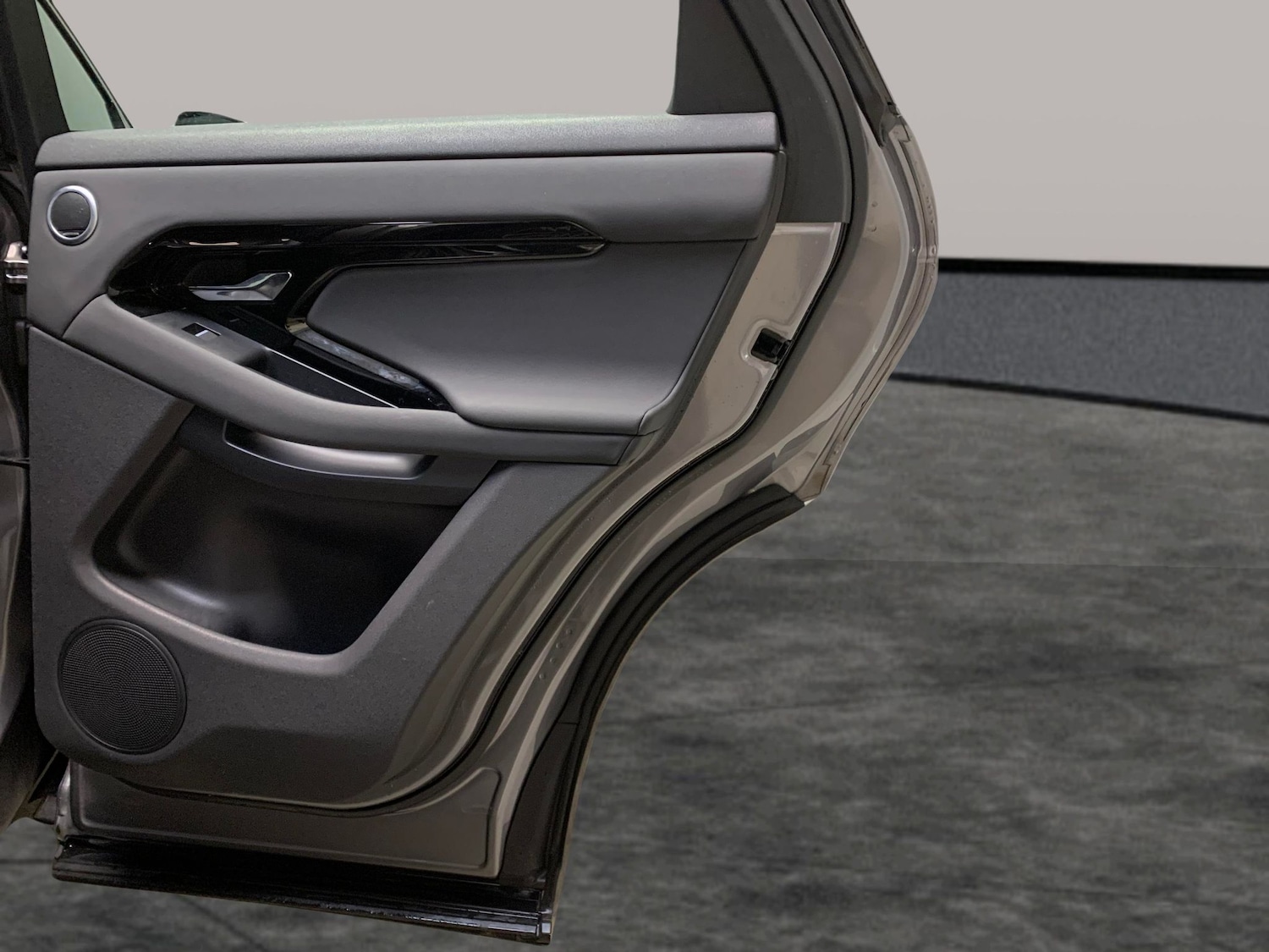 Used Land Rover Range Rover Evoque 2023 for sale - 76971721: Photo 33