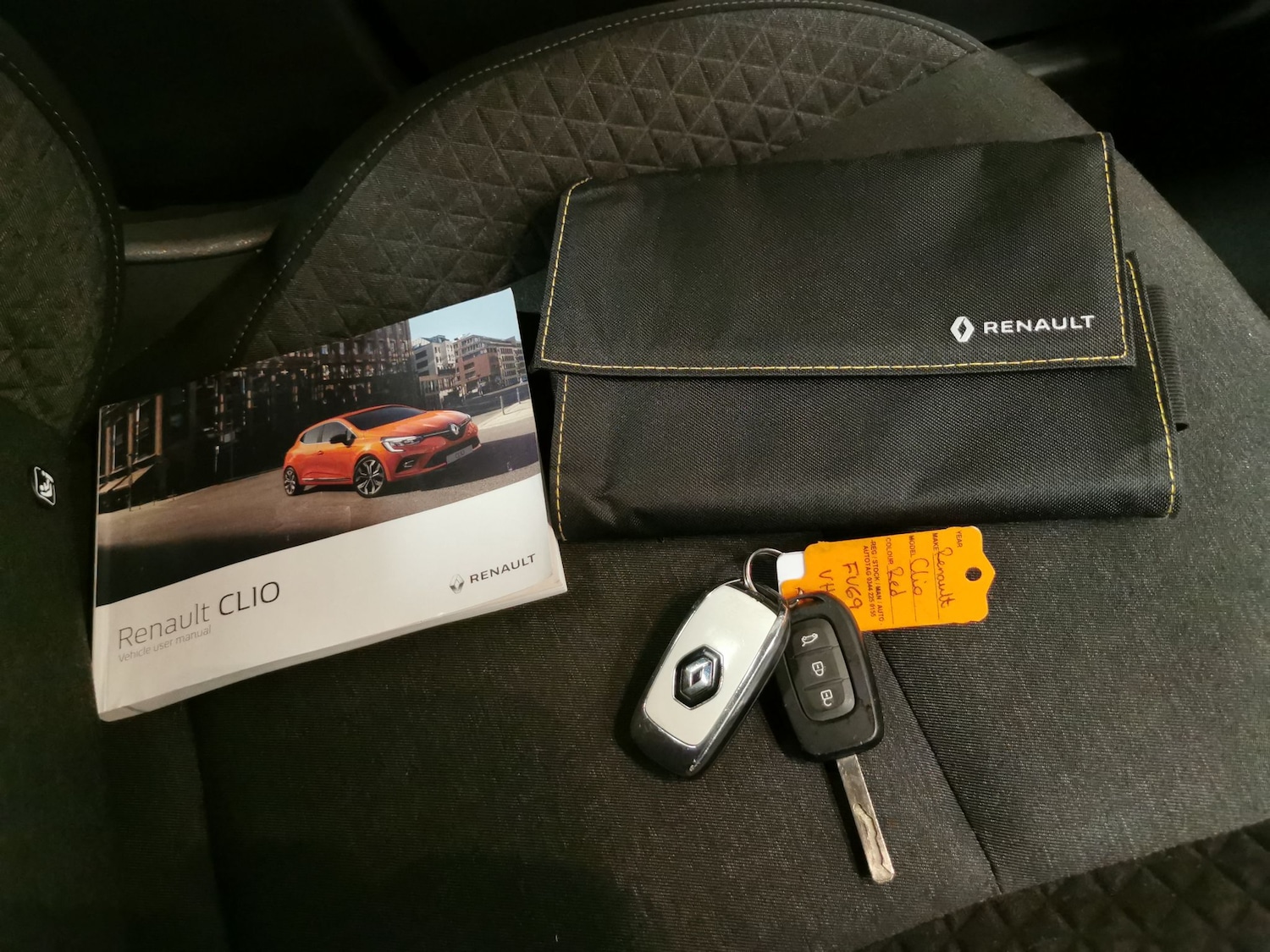 Used Renault Clio 2020 for sale - 76540320: Photo 6