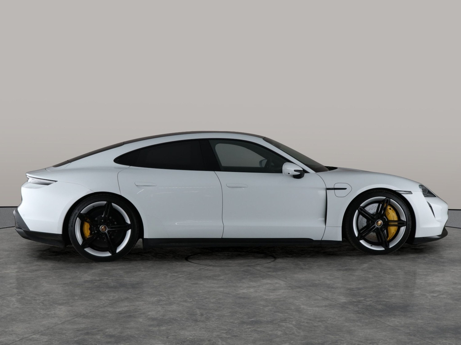 Used Porsche Taycan 2021 for sale - 76162511: Photo 15