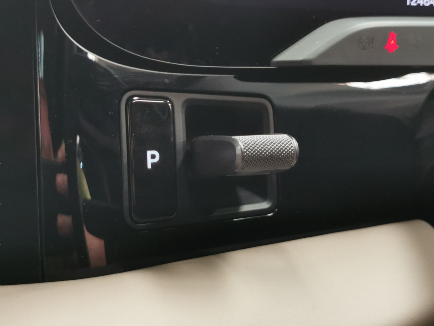 Used Porsche Taycan 2021 for sale - 76162511: Photo 38
