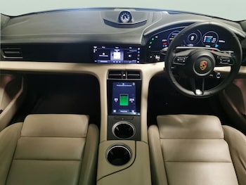 Used Porsche Taycan 2021 for sale - 76162511: Photo 4