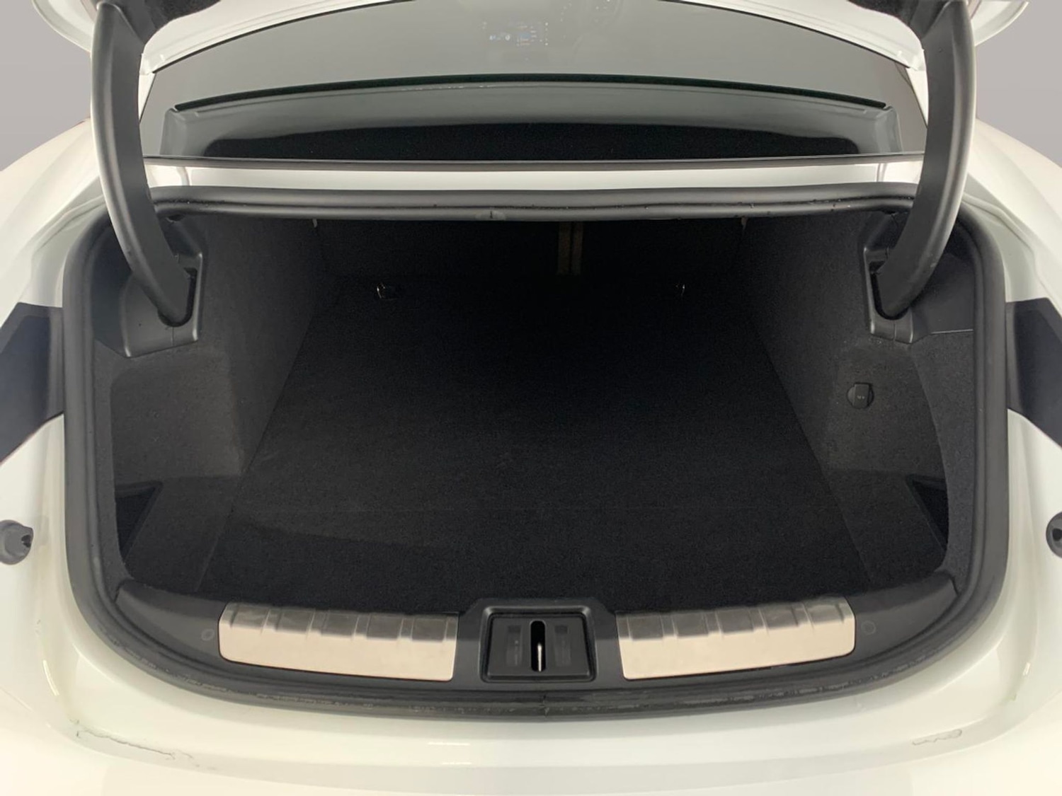 Used Porsche Taycan 2021 for sale - 76162511: Photo 58