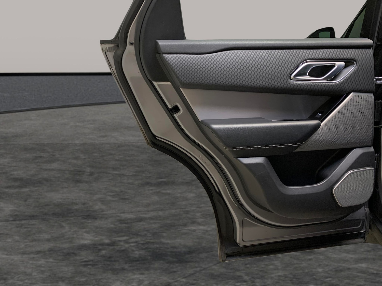 Used Land Rover Range Rover Velar 2021 for sale - 76415549: Photo 34