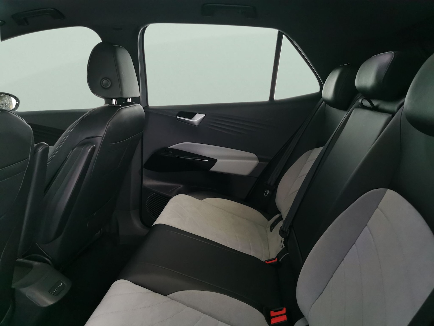 Used Volkswagen ID.3 2023 for sale - 77894205: Photo 24