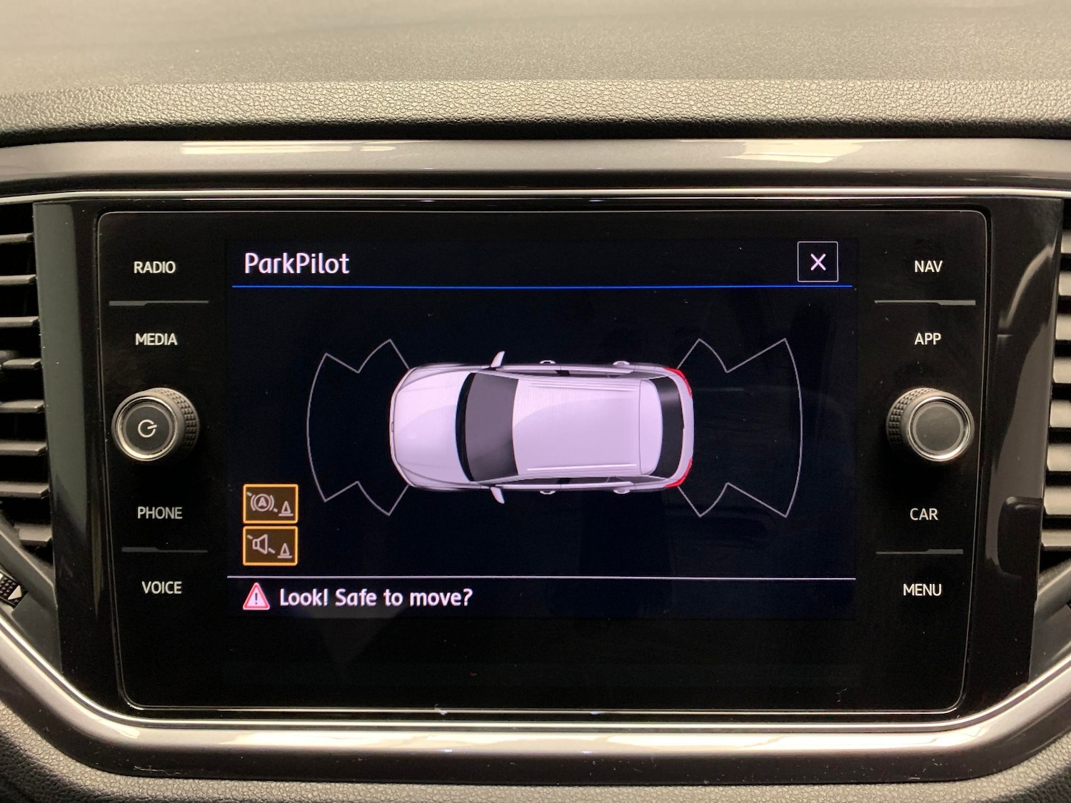 Used Volkswagen T-Roc 2019 for sale - 77354123: Photo 16