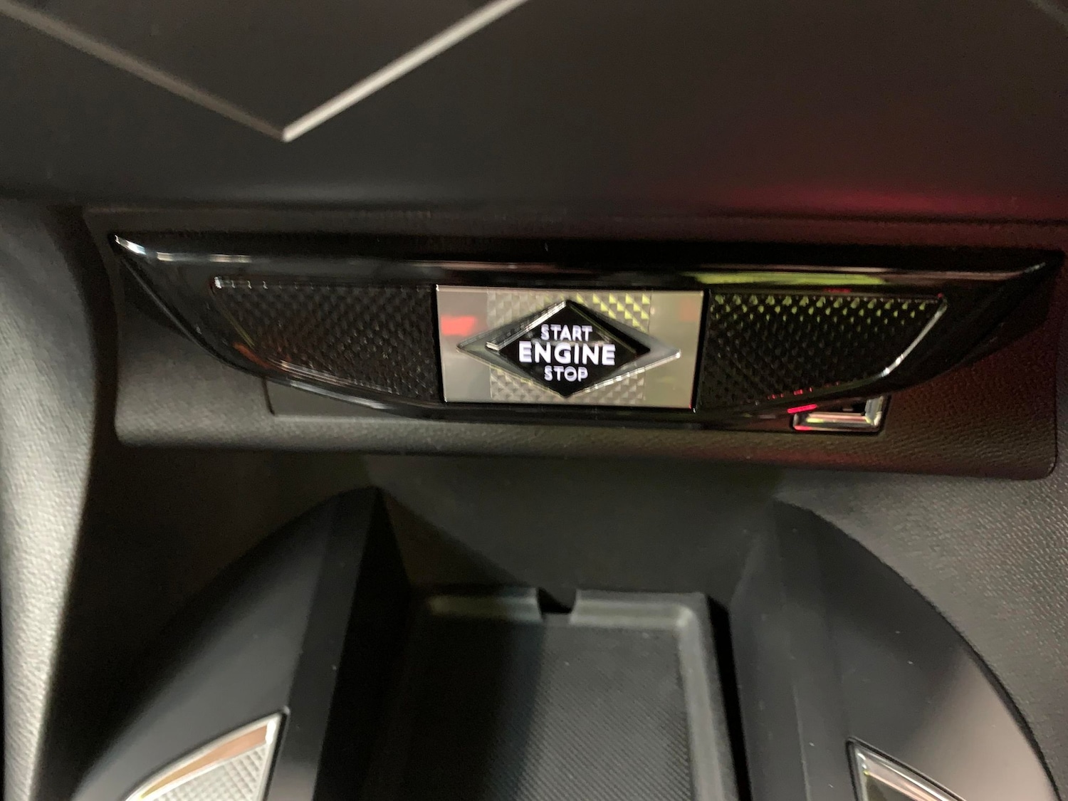 Used DS Automobiles DS 3 Crossback 2021 for sale - 76648601: Photo 19