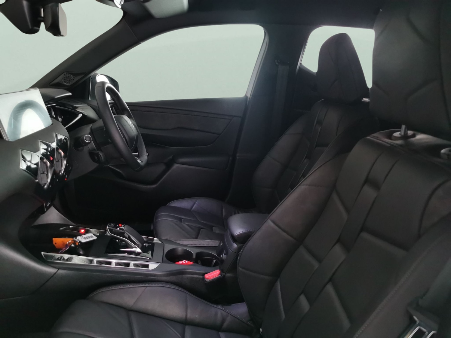 Used DS Automobiles DS 3 Crossback 2021 for sale - 76648601: Photo 4