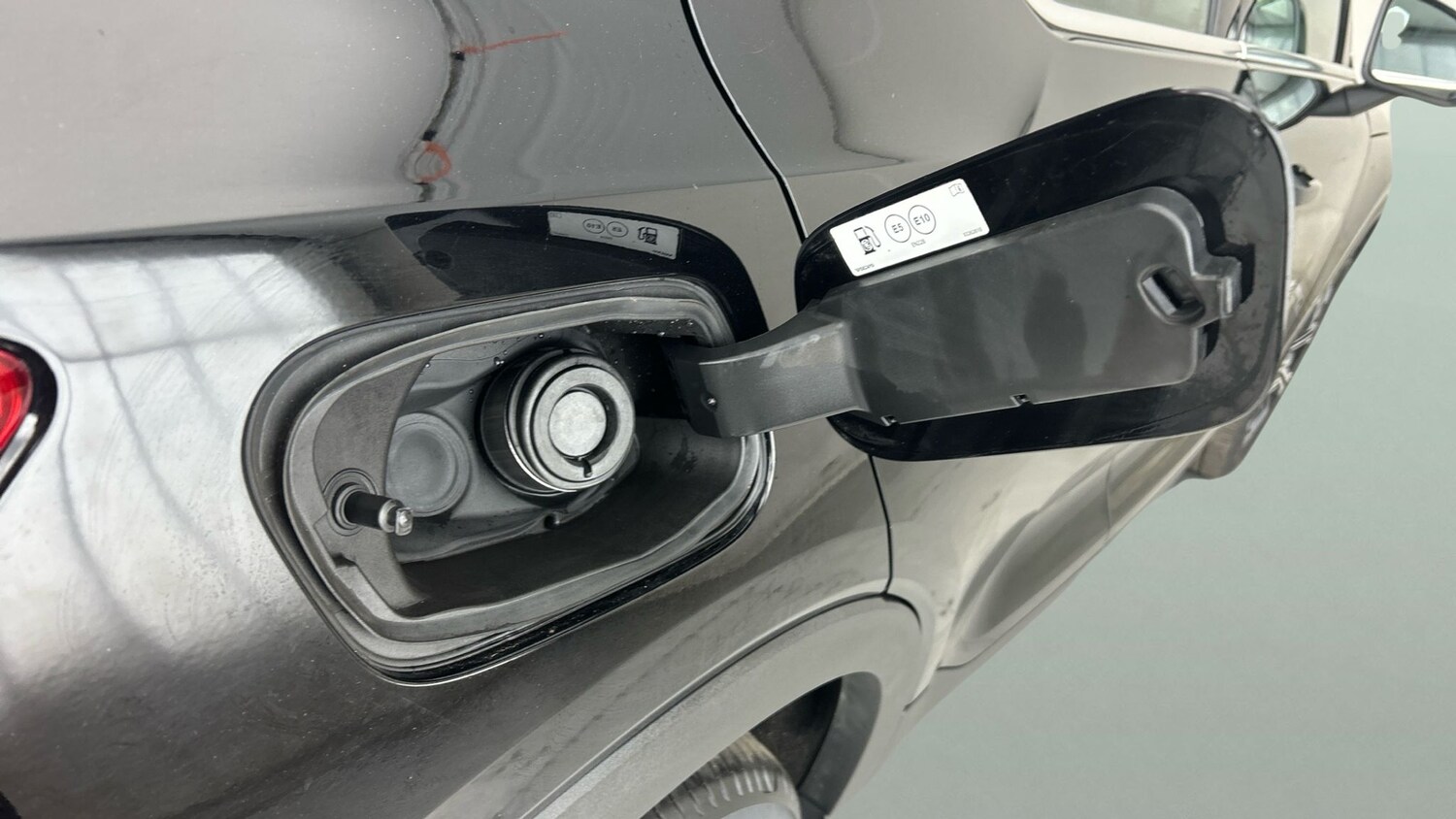 Used Volvo XC40 2021 for sale - 77760378: Photo 12