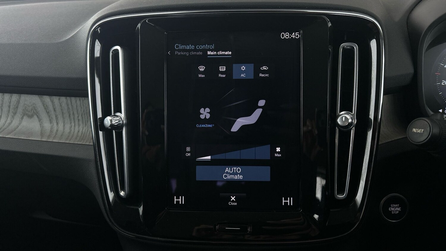 Used Volvo XC40 2021 for sale - 77760378: Photo 21