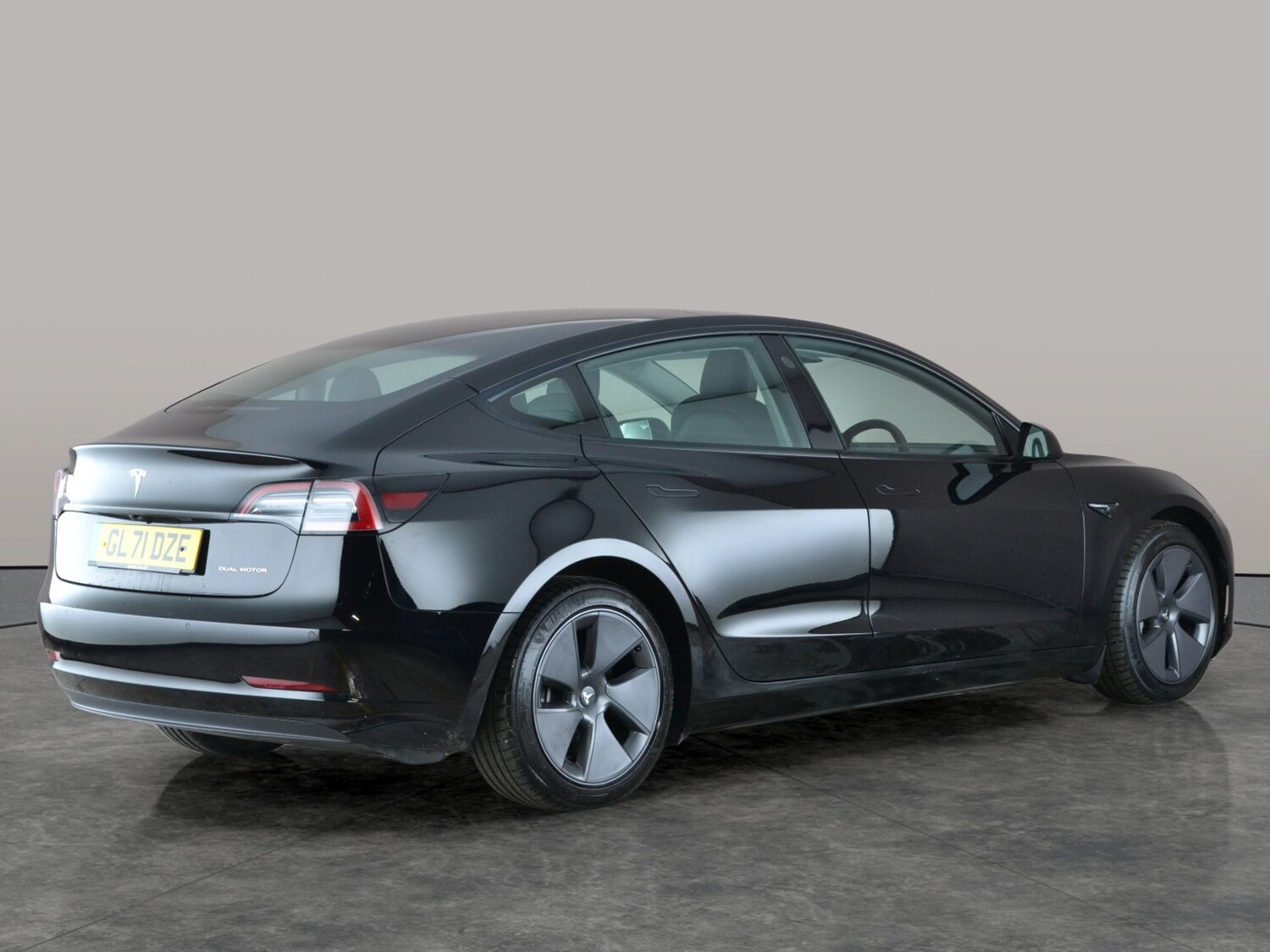 Used Tesla Model 3 2021 for sale - 77460873: Photo 11