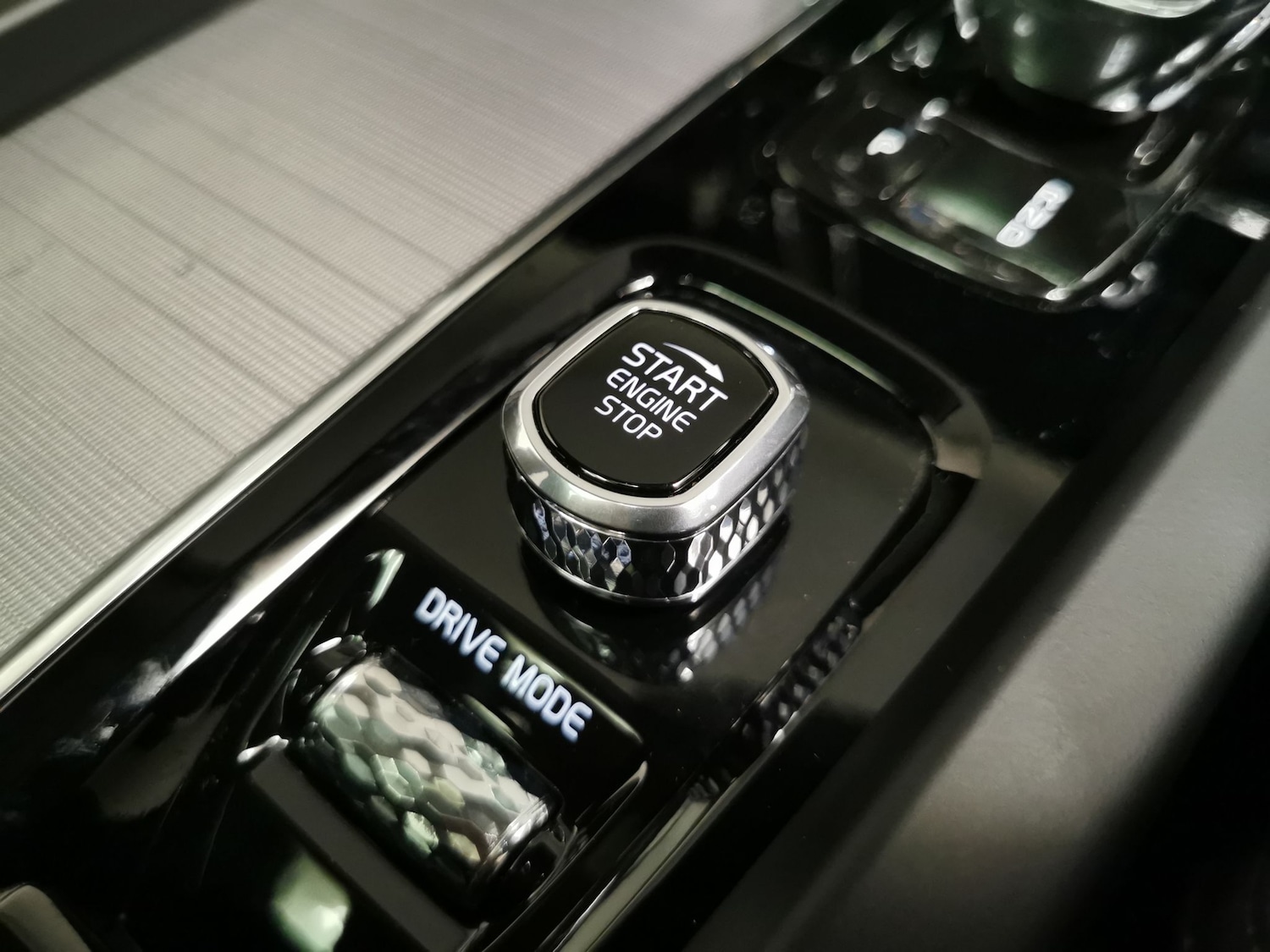 Used Volvo XC60 2020 for sale - 77543432: Photo 21