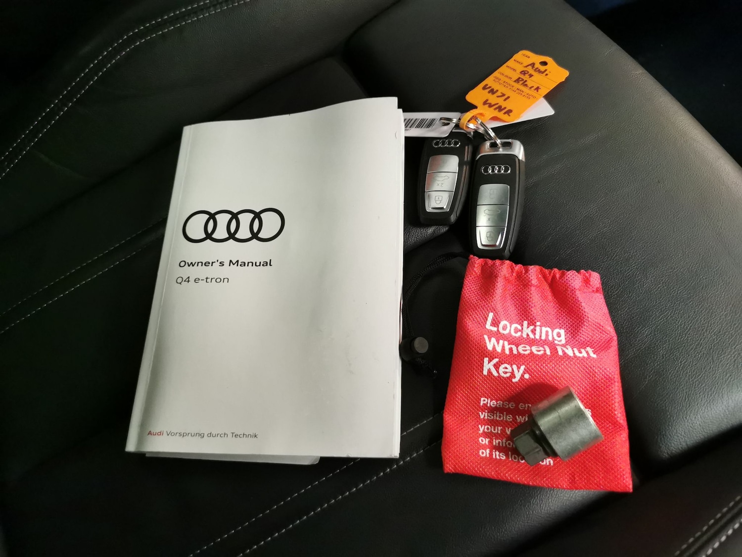 Used Audi Q4 e-tron 2022 for sale - 78028337: Photo 32