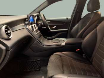 Used Mercedes-Benz GLC 2020 for sale - 75427296: Photo