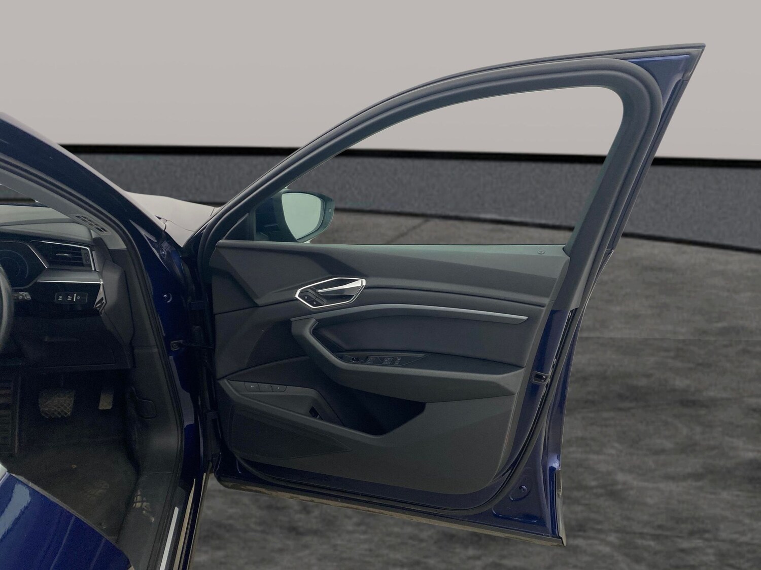 Used Audi e-tron 2022 for sale - 77829711: Photo 29