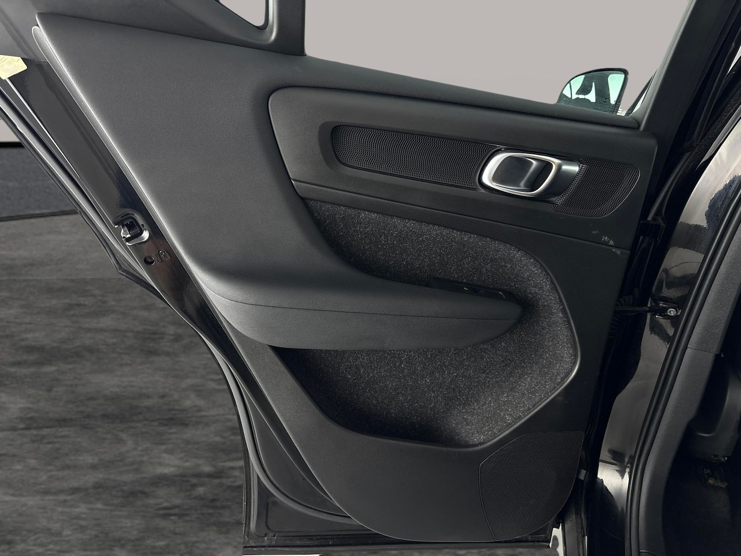 Used Volvo XC40 2020 for sale - 76748774: Photo 37