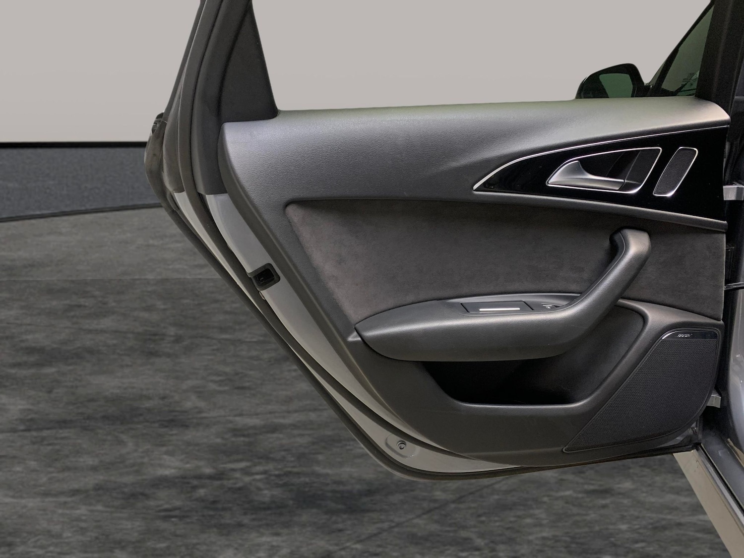 Used Audi A6 Avant 2018 for sale - 76821860: Photo 31