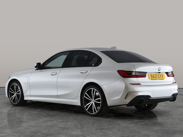 Used BMW 3 Series 2021 for sale - 76230209: Photo 11