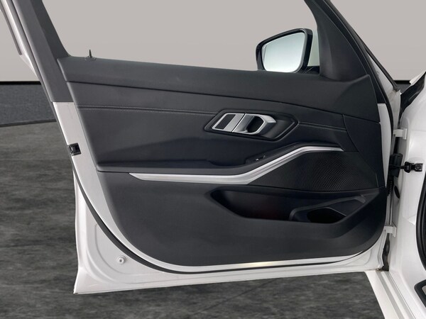 Used BMW 3 Series 2021 for sale - 76230209: Photo 40