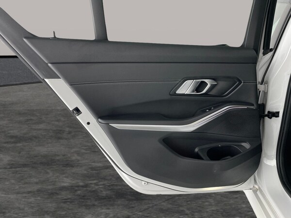 Used BMW 3 Series 2021 for sale - 76230209: Photo 41