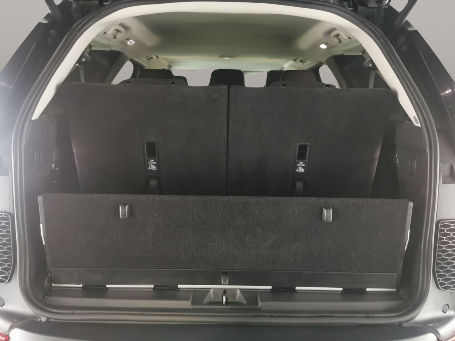 Used Land Rover Discovery 2018 for sale - 76933459: Photo 33