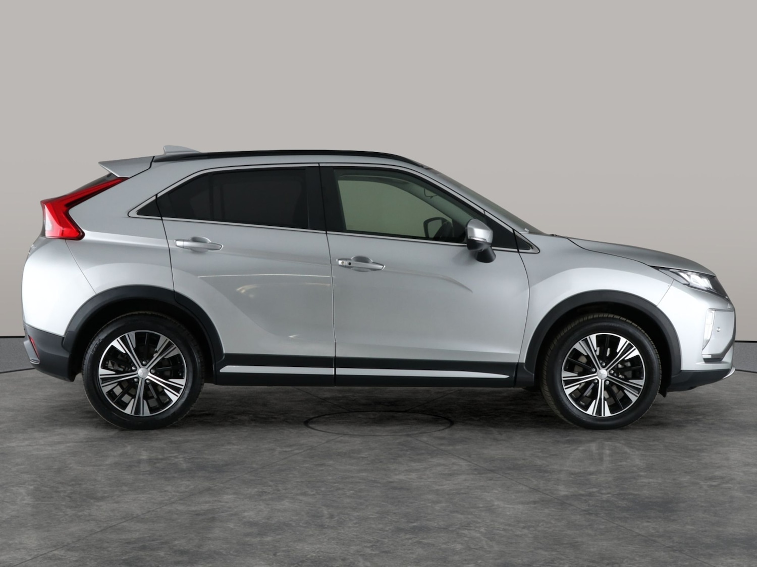 Used Mitsubishi Eclipse Cross 2019 for sale - 76555032: Photo 9
