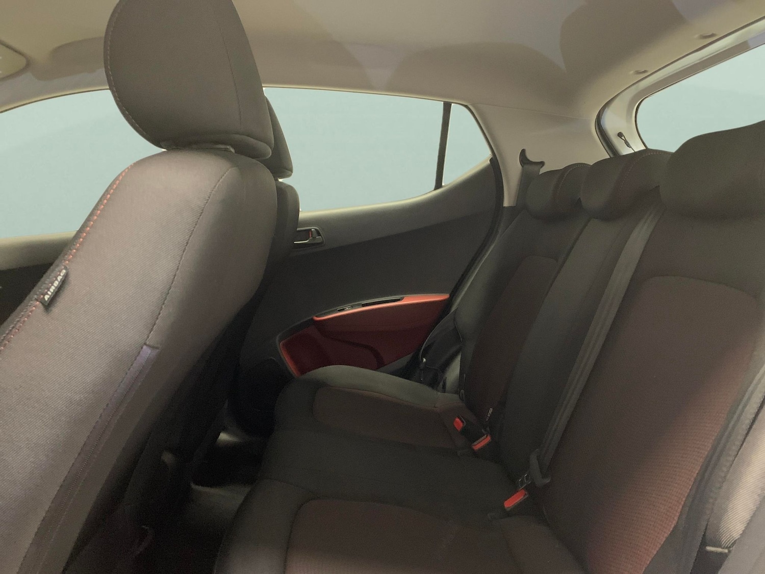 Used Hyundai i10 2018 for sale - 77170841: Photo 20