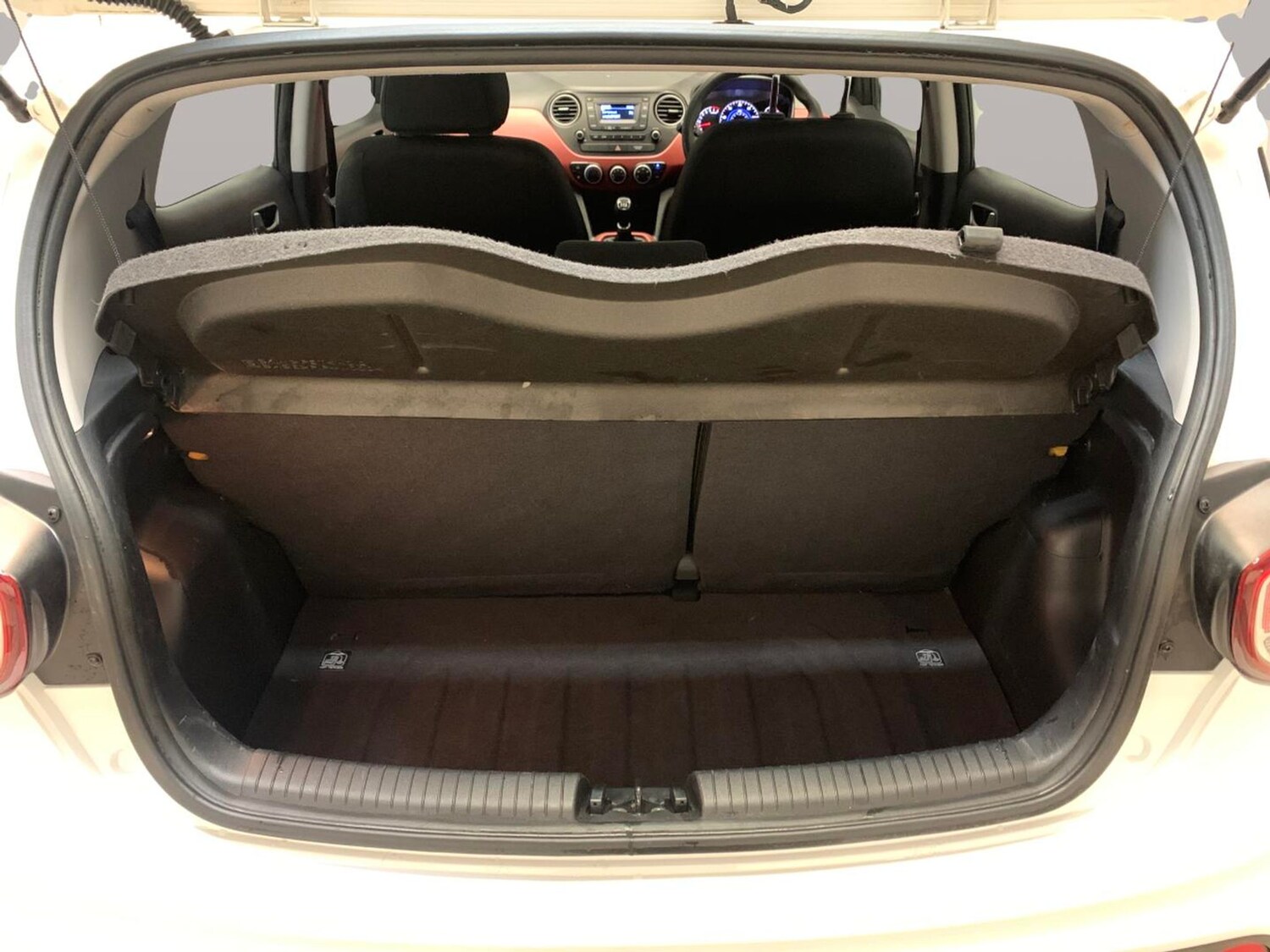 Used Hyundai i10 2018 for sale - 77170841: Photo 27