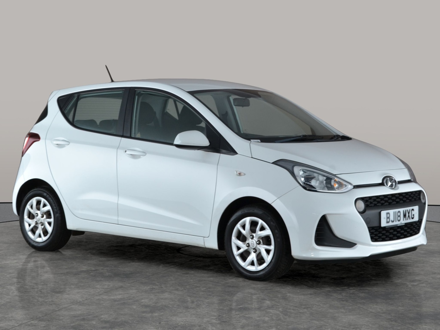 Used Hyundai i10 2018 for sale - 77170841: Photo 7