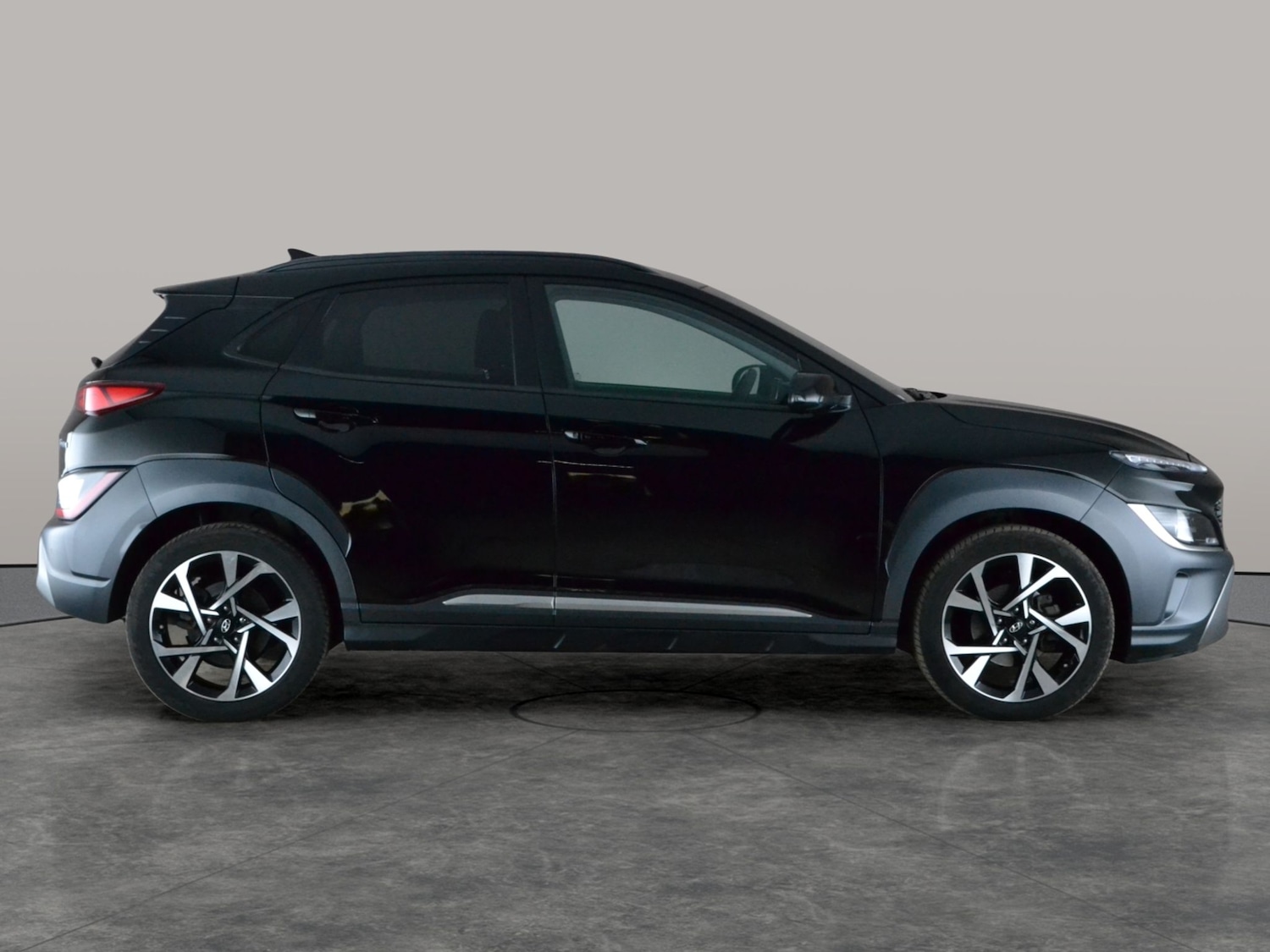 Used Hyundai KONA 2023 for sale - 77979304: Photo 9