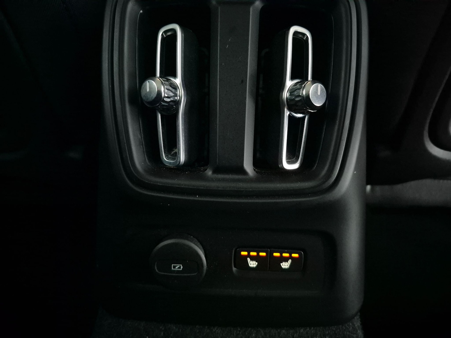 Used Volvo XC40 2022 for sale - 77665465: Photo 14