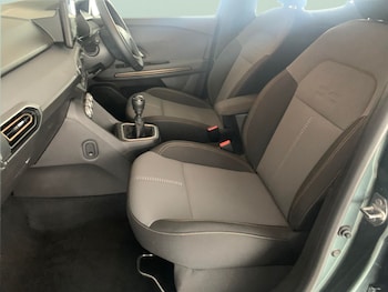 Used Dacia Sandero Stepway 2024 for sale - 77239752: Photo