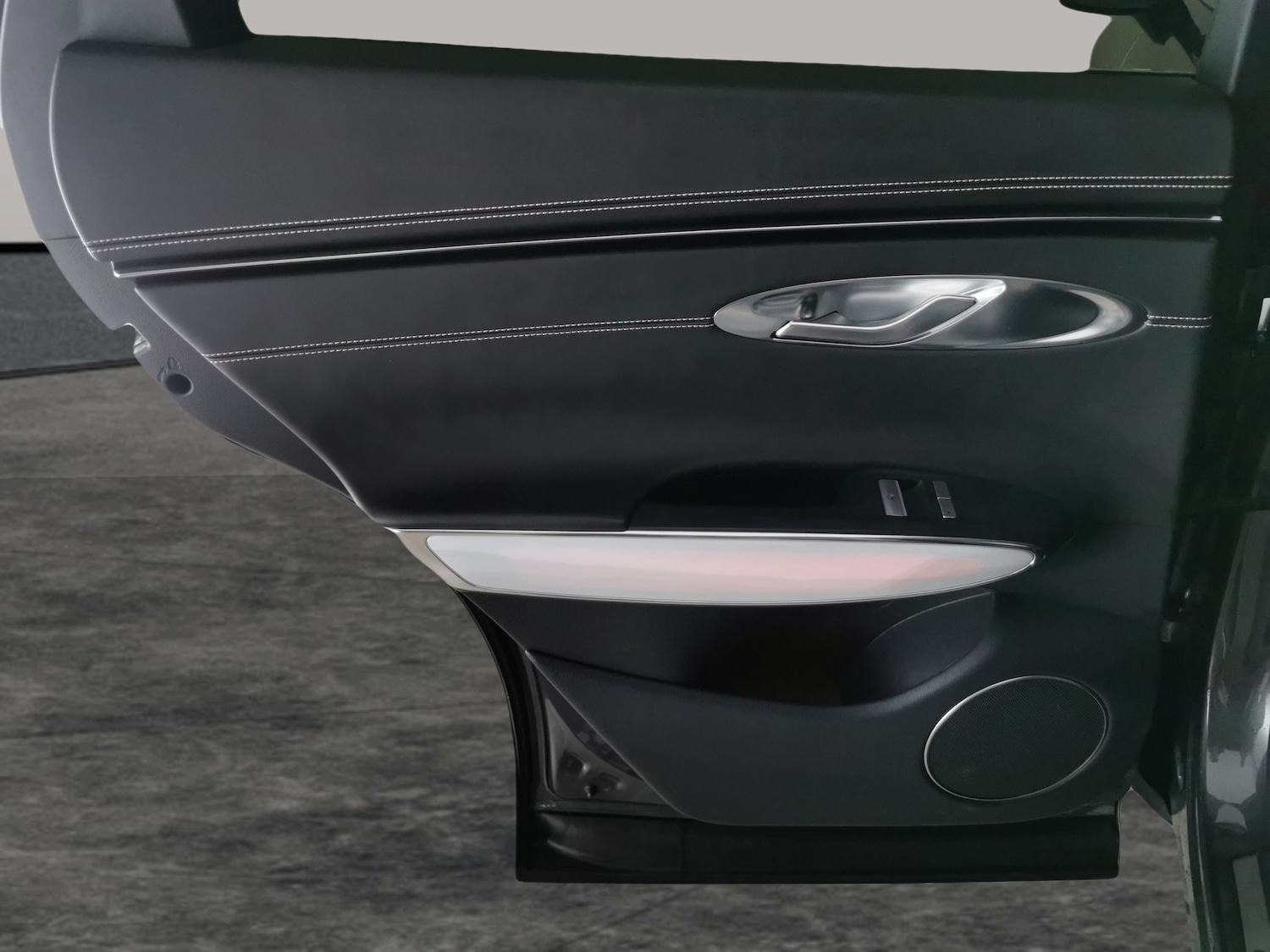 Used Genesis GV70 2023 for sale - 77665417: Photo 34