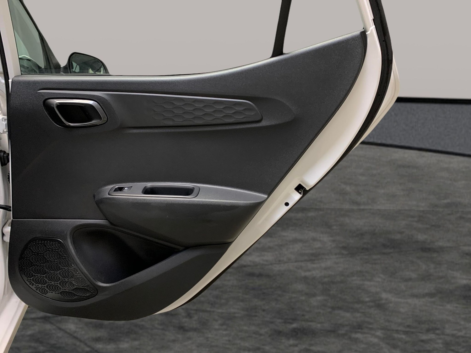 Used Hyundai i10 2023 for sale - 77435503: Photo 29