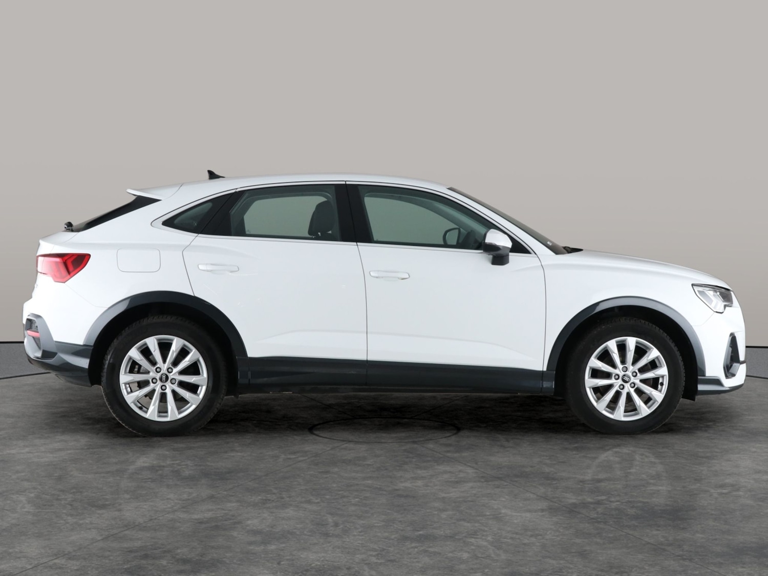 Used Audi Q3 2021 for sale - 76450121: Photo 11