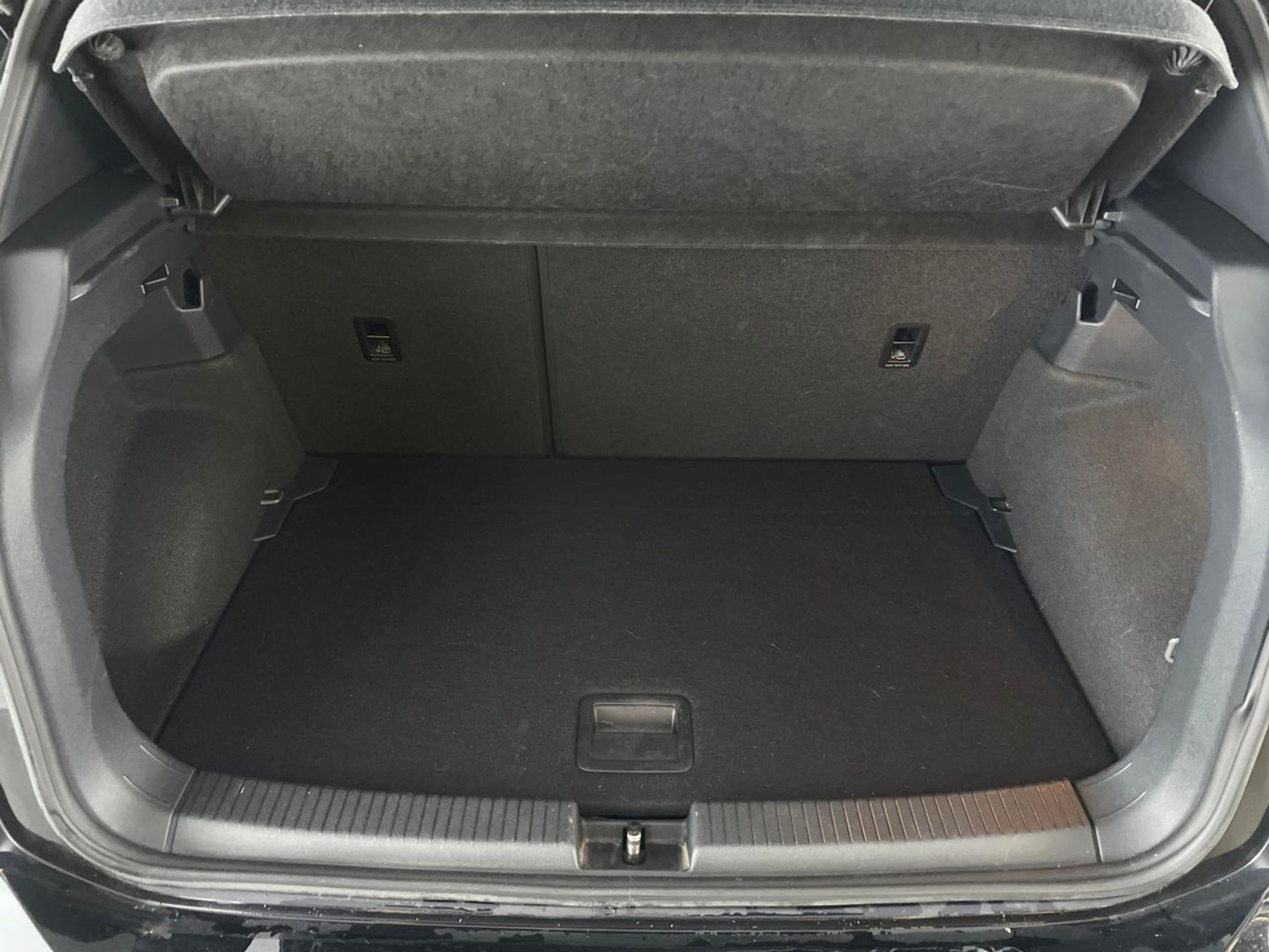 Used Volkswagen T-Cross 2020 for sale - 76984496: Photo 6