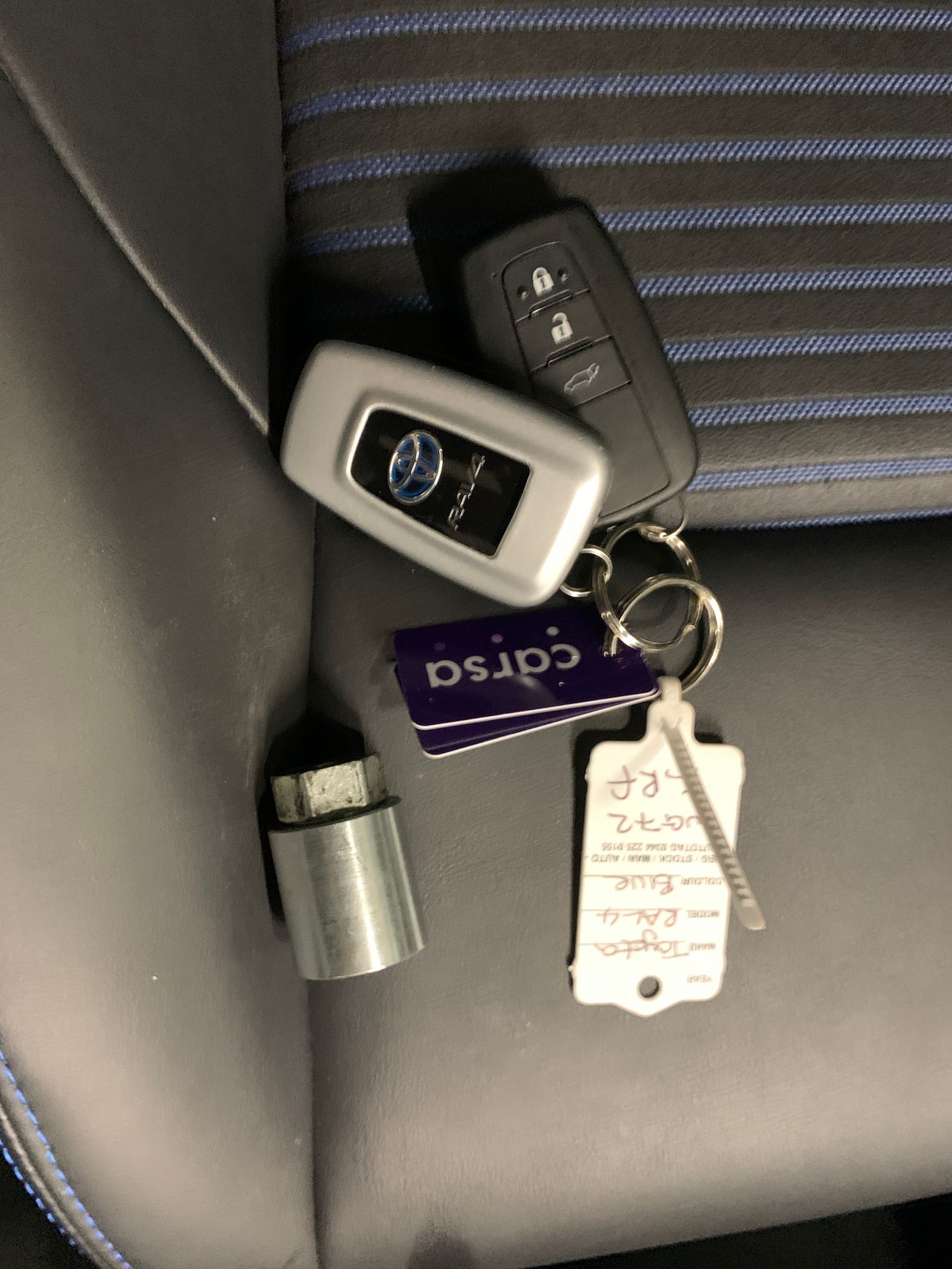 Used Toyota RAV4 2022 for sale - 77134541: Photo 30