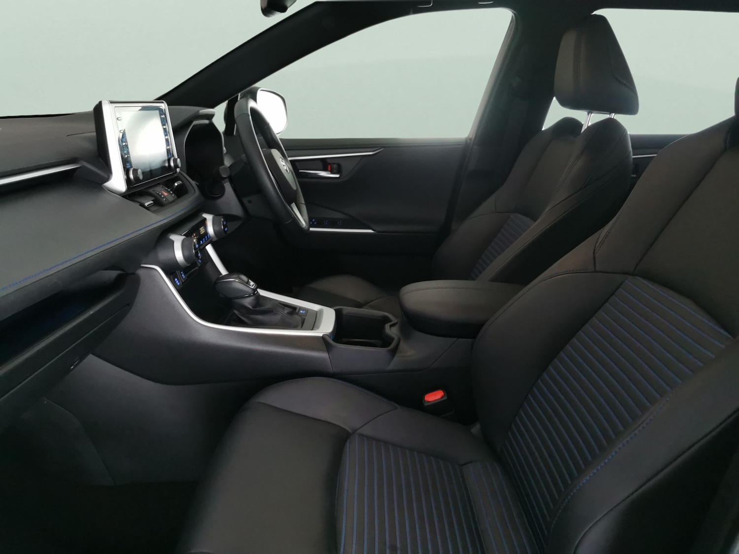 Used Toyota RAV4 2022 for sale - 77134541: Photo 4