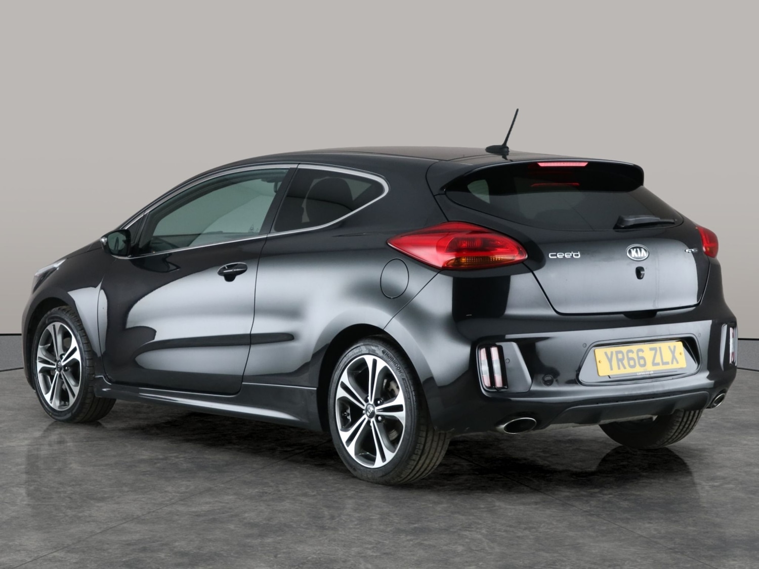 Used Kia Pro Ceed 2016 for sale - 76648418: Photo 13