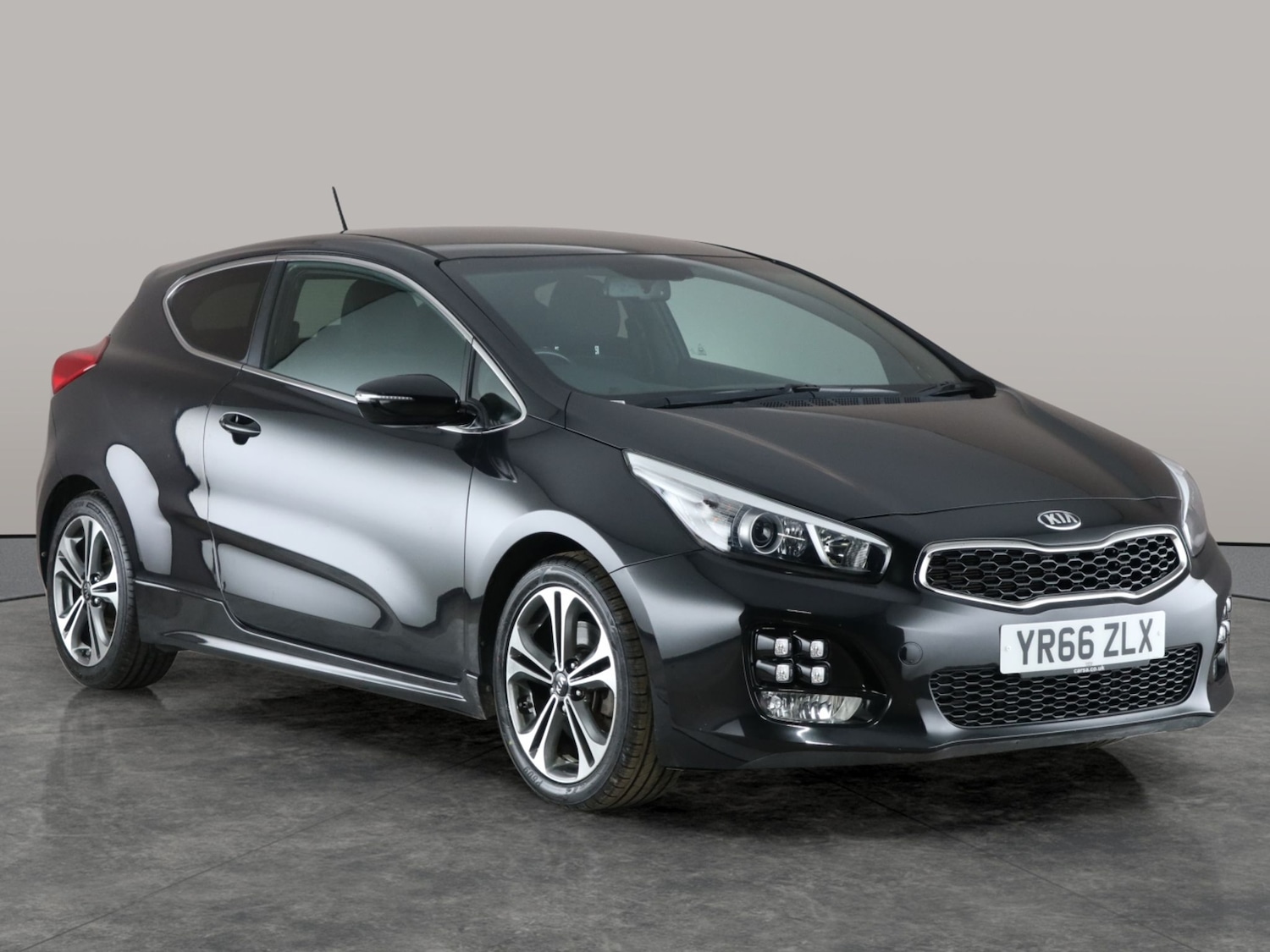 Used Kia Pro Ceed 2016 for sale - 76648418: Photo 9